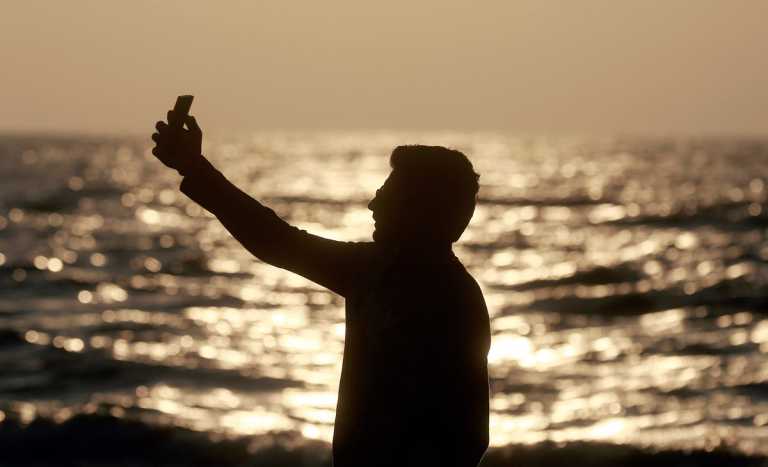 ENGINEERING STUDENT DIES WHILE CLICKING SELFIE AS HE SLIPS AND DROWNS