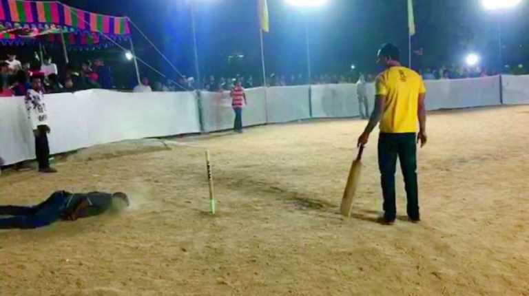 23-Year-Old Youth Dies of Cardiac Arrest While Playing Cricket, The Video Clip Goes Viral on the Social Media